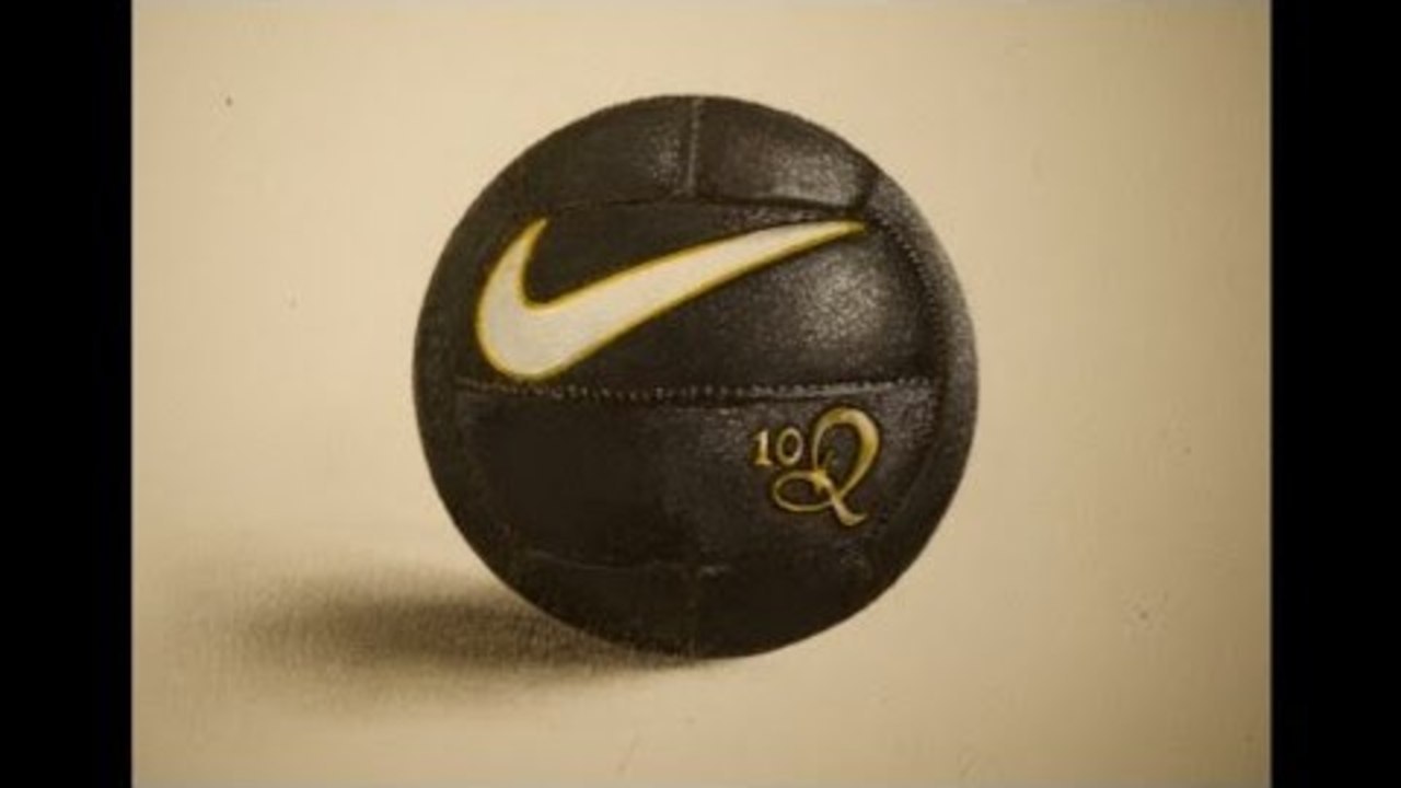 COMO DIBUJAR UNA PELOTA DE FUTBOL (NIKE RONALDINHO)
