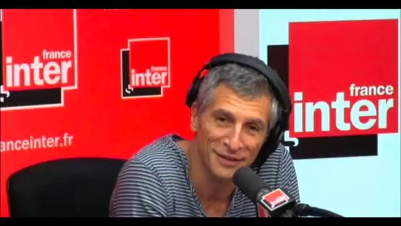 Nagui et ses chroniqueurs parlent de LoL sur France Inter en compagnie de Laure Manaudou