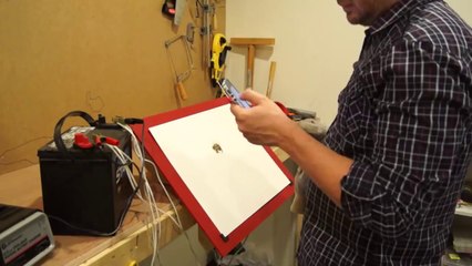 Elektrik Kıvılcımları ile Yapılan Tesla Portresi!