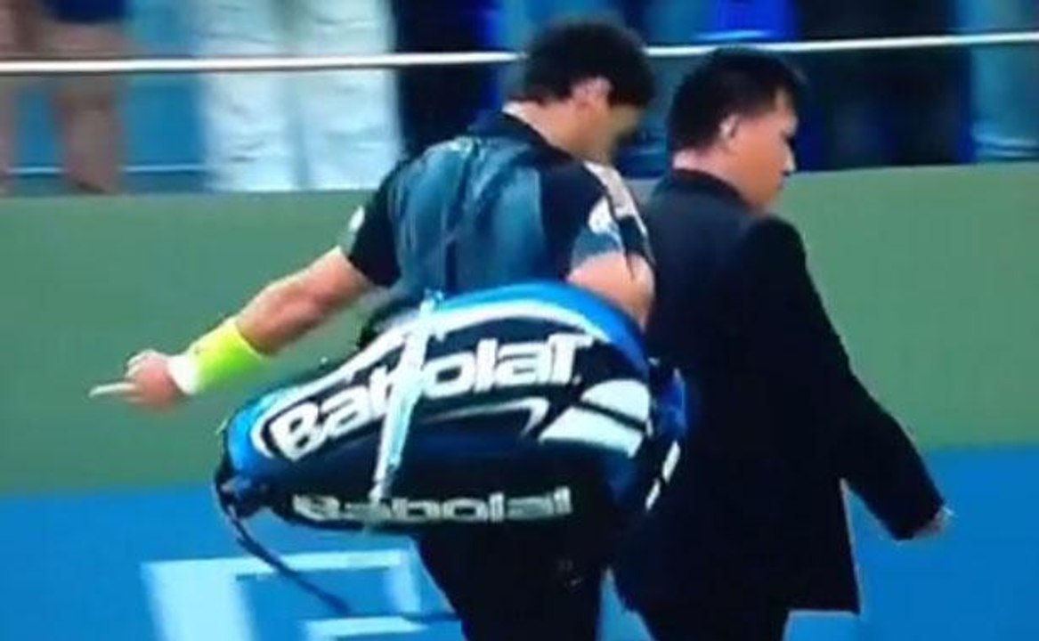 Le doigt d'honneur de Fabio Fognini au public chinois Vidéo Dailymotion