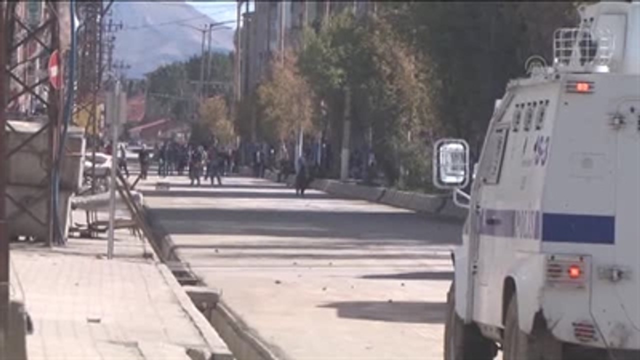 Ypg'li Cenazesinde Gerginlik