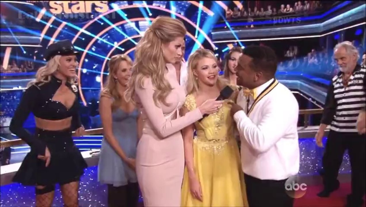 Alfonso Ribeiro enflamme Danse avec les stars avec la danse de Carlton du Prince de Bel-Air