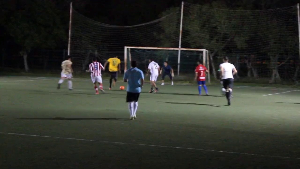 Gol de Arcangel "patas largas cara de win" Alvarado