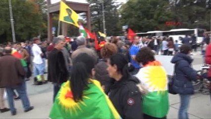 Cenevre'deki BM Binası Önünde 'Kobani Eylemi'