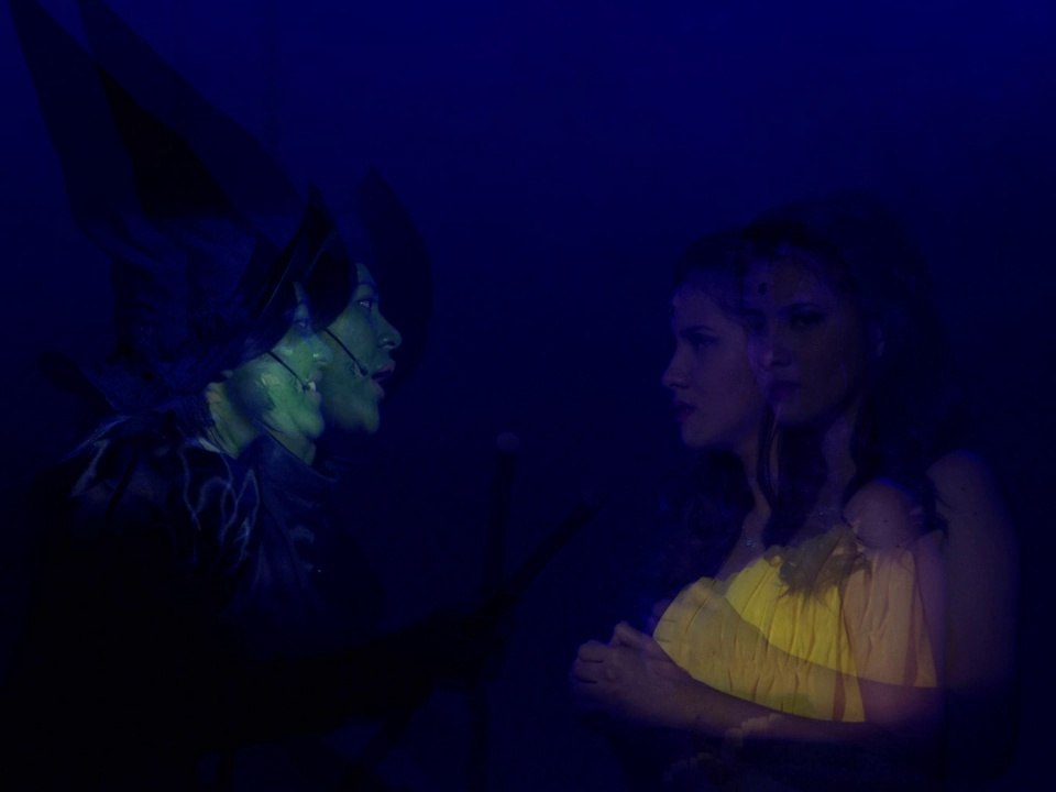 eissel-pangan-videos-wicked-the-untold-story-of-the-witches-of-oz-24