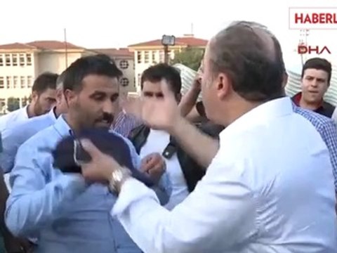 Bursa'da Işid'ı Protesto Gösterisine, Bayraklı Tepki