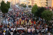 Mersin'de Olaylı Işid Eylemi: 20 Gözaltı