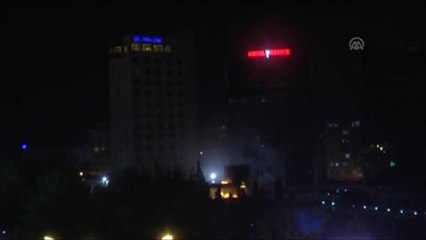 Işid Bahanesiyle İzinsiz Gösteriler - 2 Katlı Restoranta Saldırı