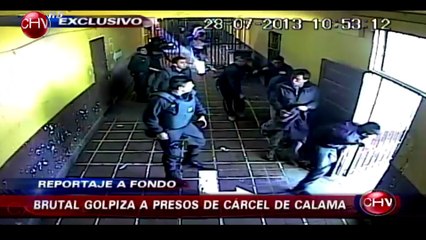 Impactante video muestra como un grupo de gendarmes golpea a los reos en cárcel de Calama
