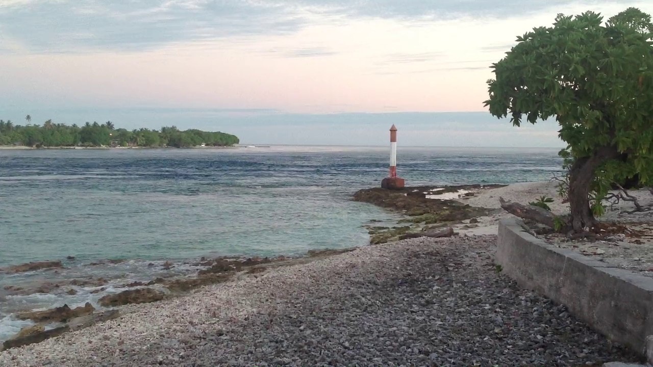 Rangiroa_Passe de Tiputa au coucher du soleil