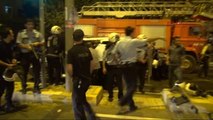 Adıyaman AK Parti ve Valinin Yaşadığı Konak Önünde Gerginlik: 14 Polis Yaralı