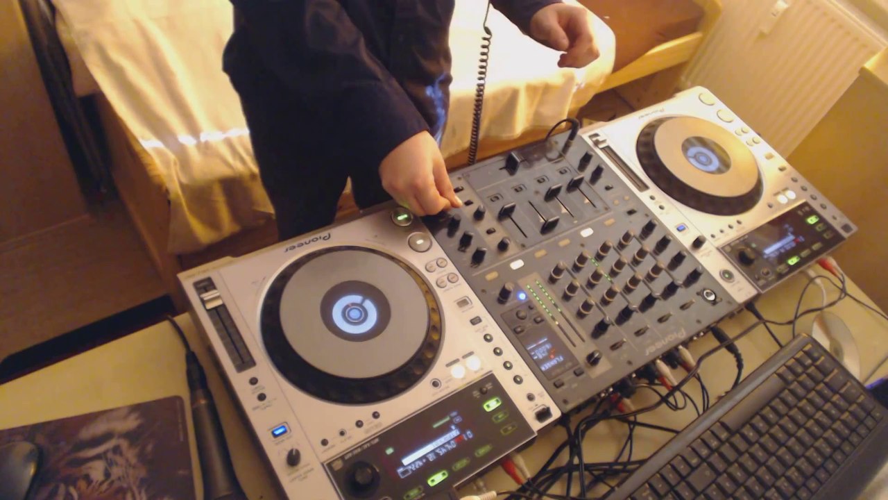 Brooney - Hands Up 2013 #6