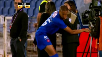 Comment draguer une journaliste en plein match !