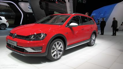 Volkswagen Golf Alltrack Unveiled At Paris Motor Show 2014 !