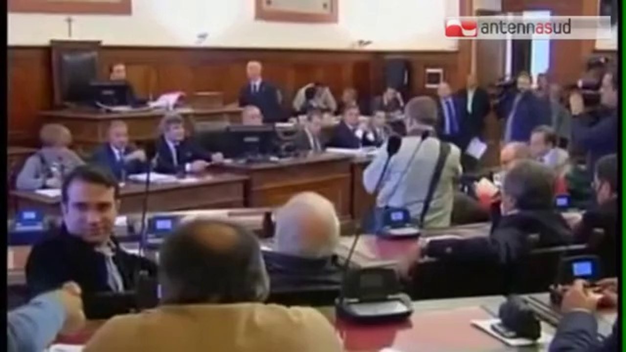 TG 07.10.14 Elezione Tamburrano, larghe intese o inciucio?