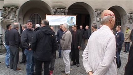 Almanya'da Cami Önüne Domuz Kafası Bırakılmasına Tepki Yağdı