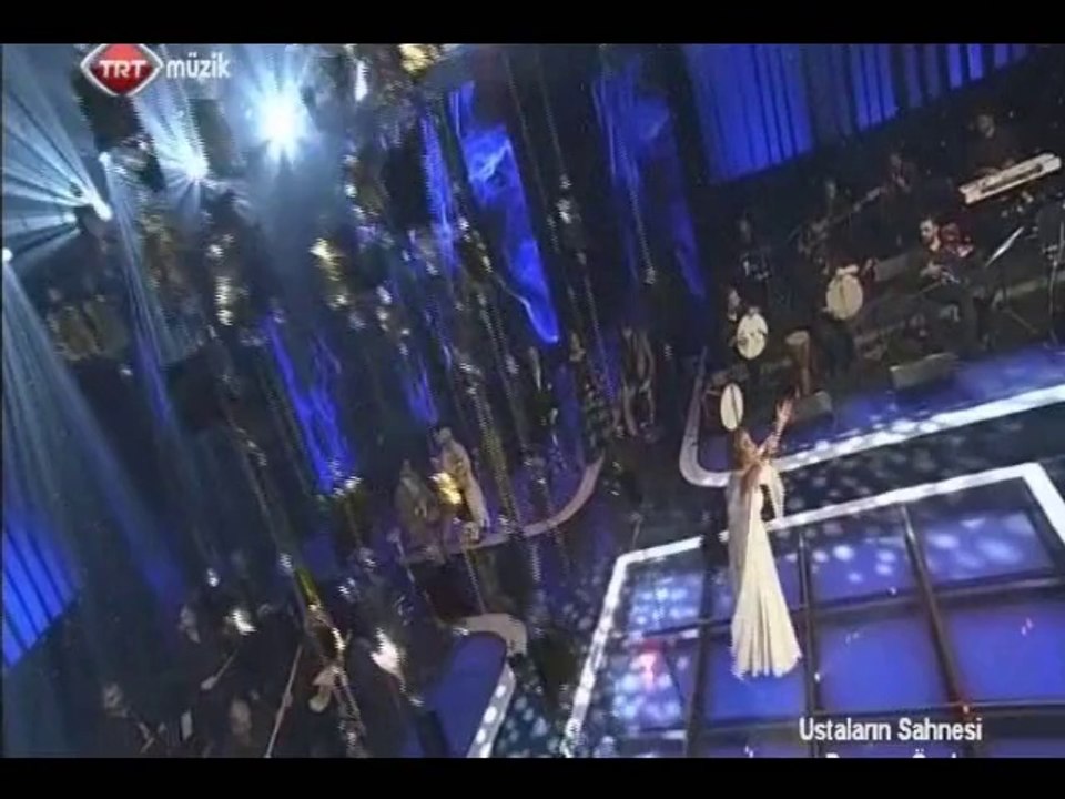 Ayşe TAŞ-Bugün bayram günü derler Şef:Ömer Hayri UZUN