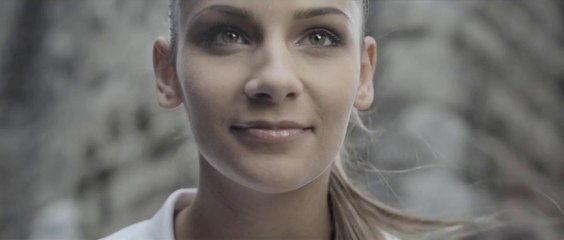 Ils accompagnent les joueuses sur le terrain !