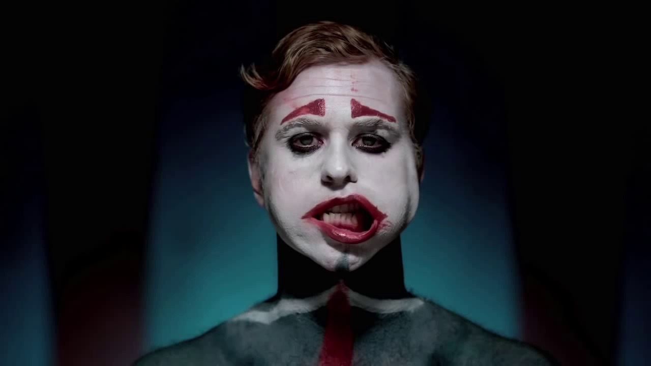 American Horror Story saison 4 - FREAK SHOW - Trailer #16