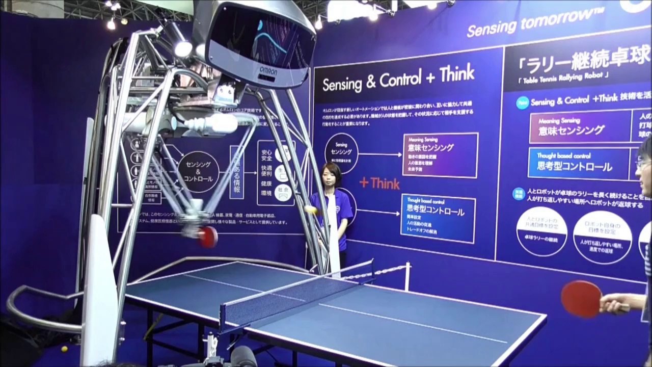Tischtennis-Roboter und intelligente T-Shirts aus Japan
