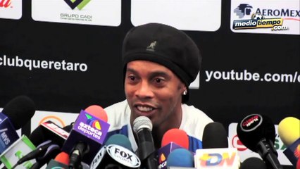 Ronaldinho alzó la voz: 'basta de racismo'