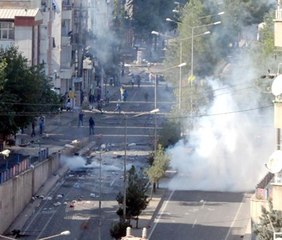 Diyarbakır'daki Gösterilerde Ölenlerden 8'inin Kimliği Açıklandı