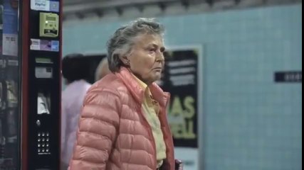 Metroda Herkesi Şok Eden Kız