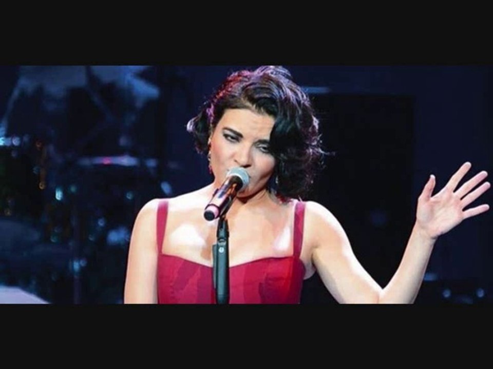 DjBurakUlus & Subscape & Göksel - Acıyor Remix 2013