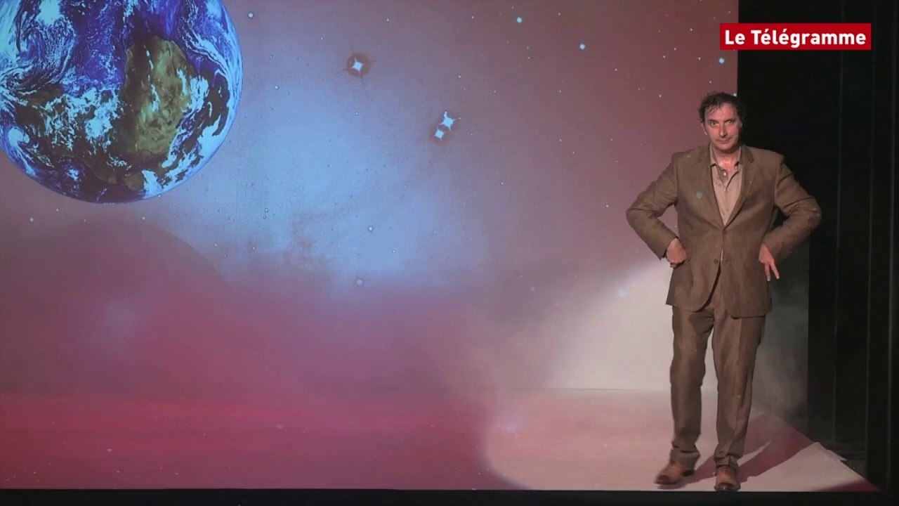 Quimper. François Morel revient avec "La fin du monde est pour dimanche"