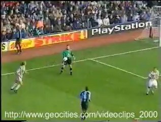 Funny stuff - stupid soccer goal