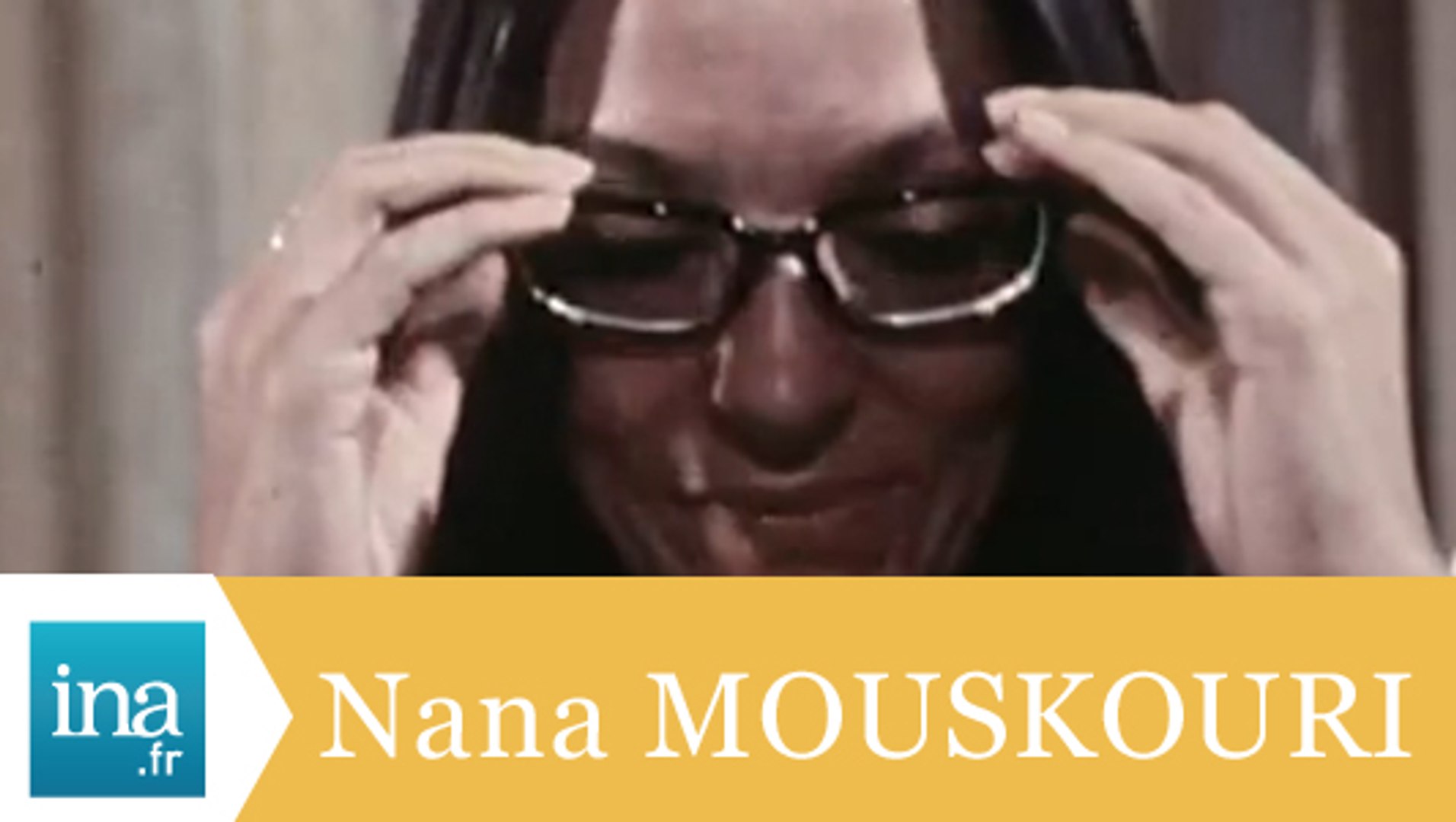 Nana Mouskouri sans ses lunettes - Archive INA - Vidéo Dailymotion