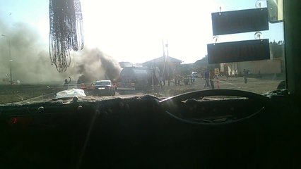 Diyarbakır'ın Giriş ve Çıkışları Kobanê Protestocularının Kontrolünde -Videolu