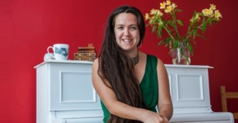 İngiliz Kadın Kendisiyle Evlendi