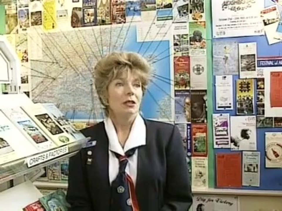 English 02 (Fast Track) Out and About