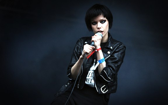 Skins - Crystal Castles - Alice Practice