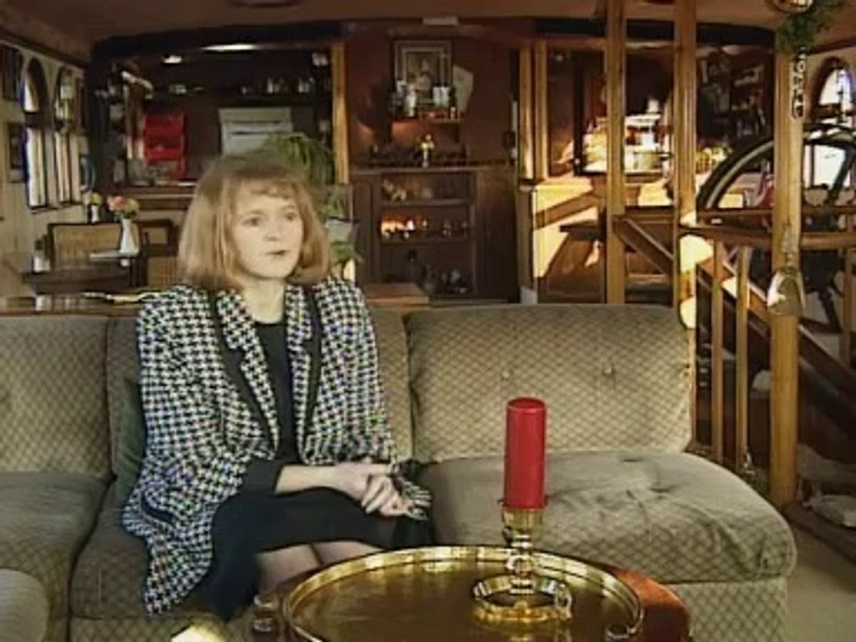 English 10 (Fast Track) Bed and Breakfast