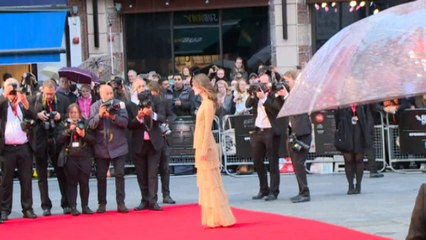 Benedict Cumberbatch admits to being a good secret keeper