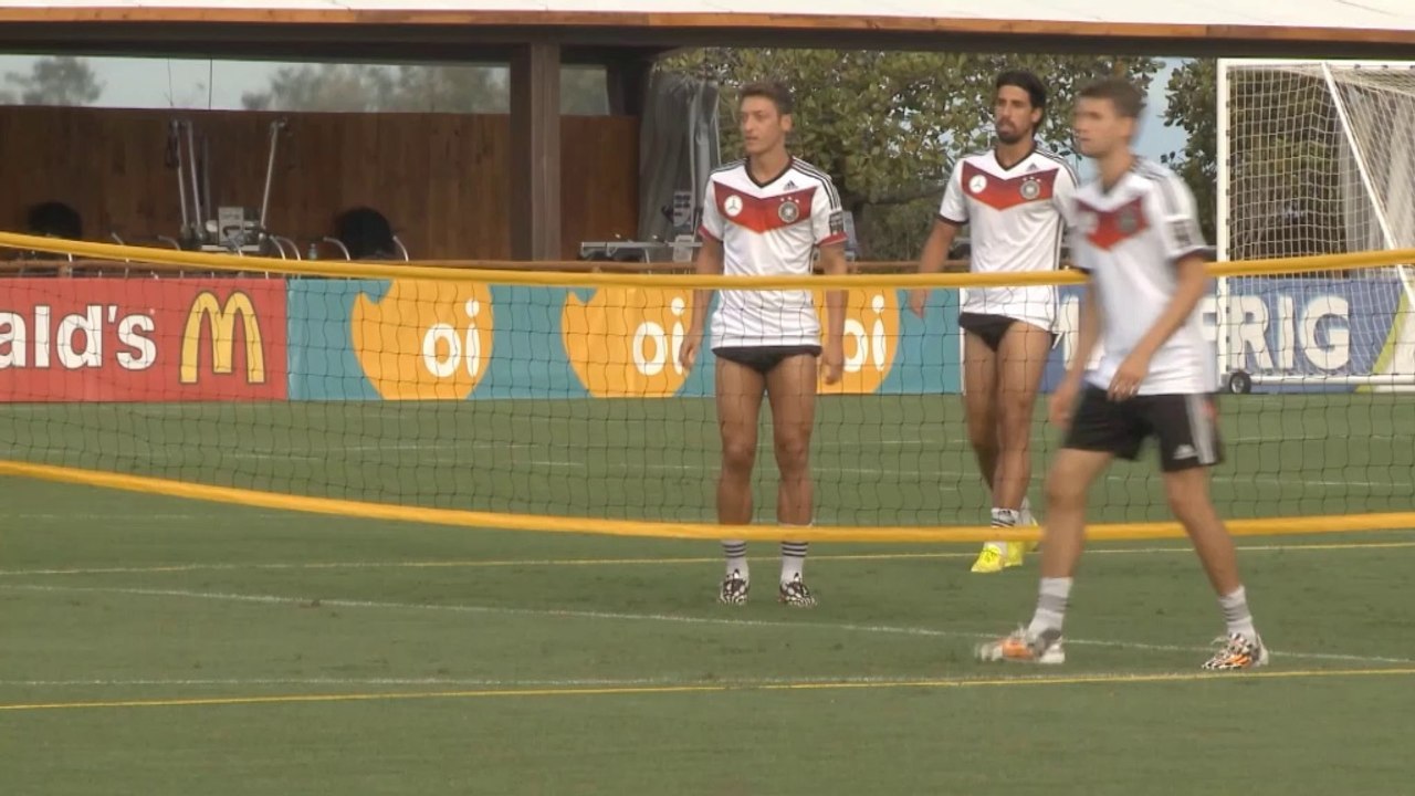 Hiobsbotschaft! Özil fällt lange aus