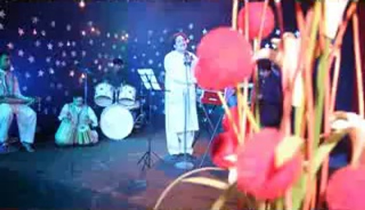 Sarfaraz Album Ashnaye  Aysh kawa Masti Kawa Khumar Kawa