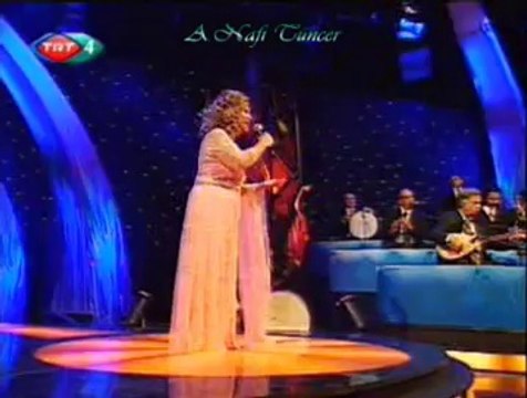 Bedia AKARTÜRK ♥Şu Dalma'nın Dağını Duman Bürüdü♥