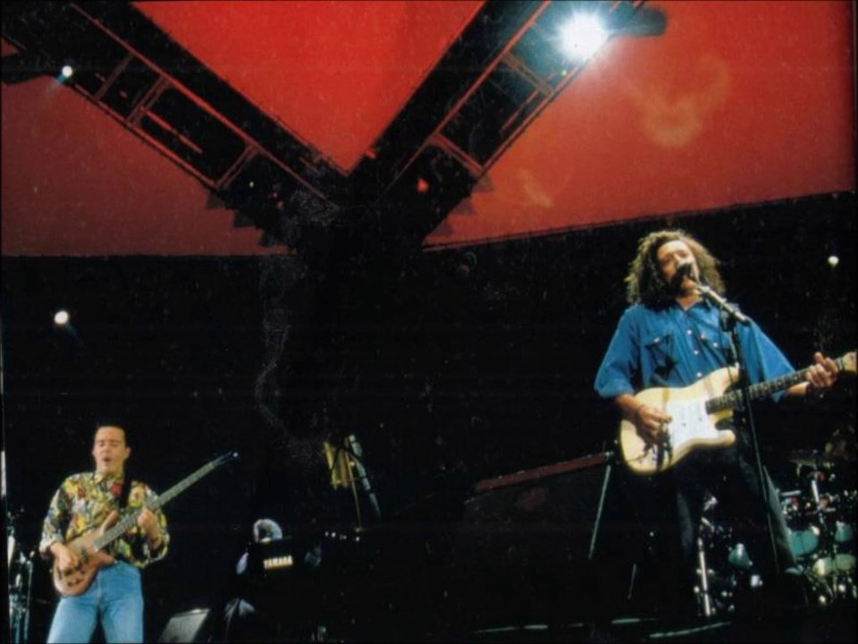 1990 - Standing on The Corner of The Third World (Ao Vivo)