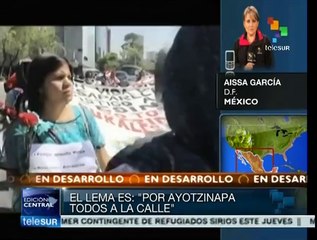 Mexicanos marchan para exigir justicia en caso Ayotzinapa