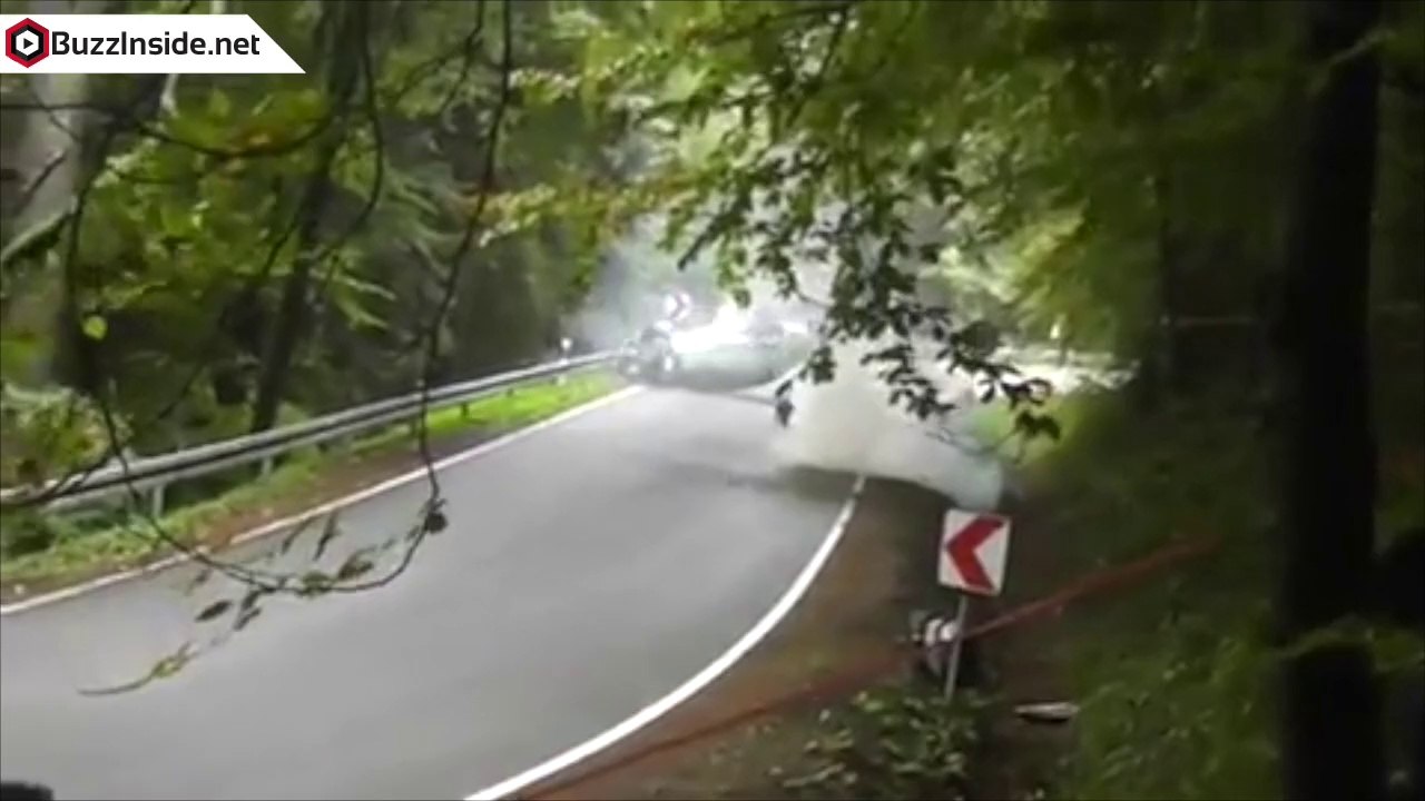 Sale accident de voiture qui part en tonneau