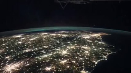 Gece Dünya'nın uzaydan görünüşü