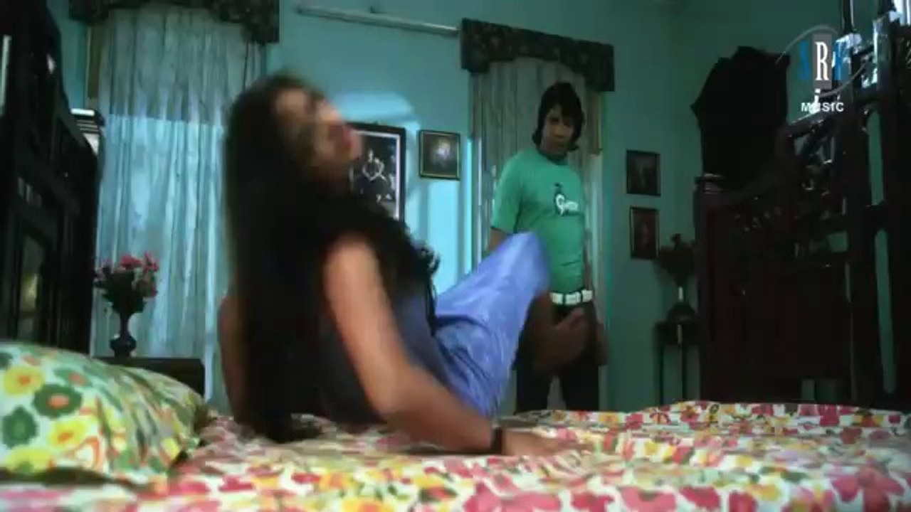 Hot Bhojpuri Song  Tohar Garmi Choda Di  Panchayat