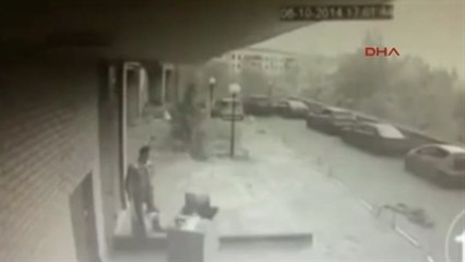 Kız Öğrenci İntihar Etti, Kimse Dönüp Bakmadı Yeniden