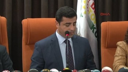 Hdp Eşgenel Başkanları Diyarbakır'da Basın Toplantısı Düzenledi 3