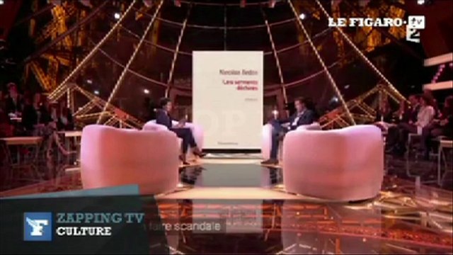 Top/ Flop : François Hollande recadre Manuel Valls, le canular de Nicolas Bedos sur sa liaison avec Valérie Trierweiler