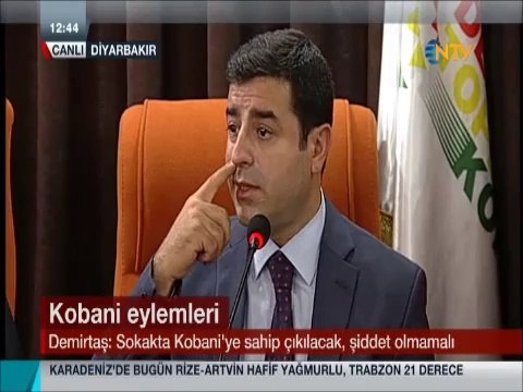Selahattin Demirtaş Diyarbakır'da Gazetecilerin sorularını cevaplıyor