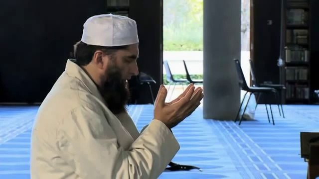 Pepsi Contract and Parody Of Maulana Tariq Jameel By Junaid Jamshed in Minaa, Hajj [Rare]